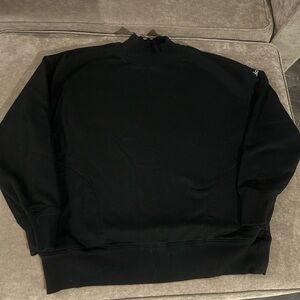 Alo Women’s Black Sweater turtleneck